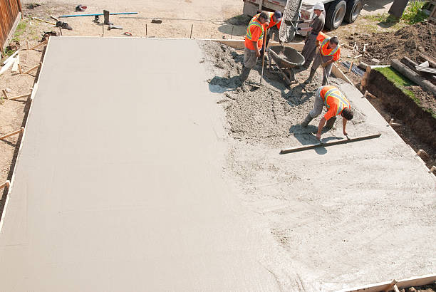 Best Industrial Concrete Flooring in Emerd Mountain, AL